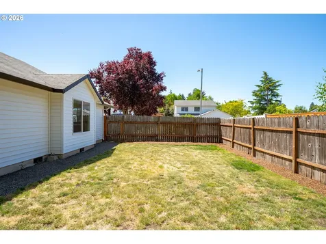 420 E Washington Street Carlton OR 97111