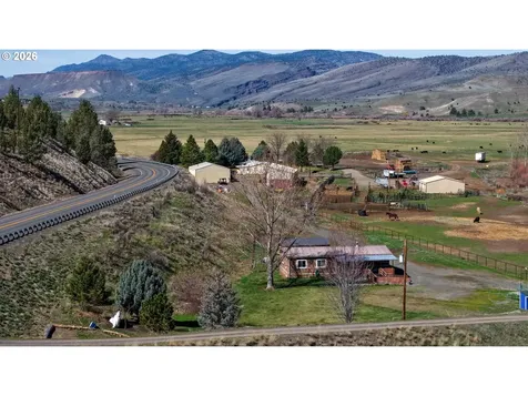 44011/43877 W Highway 26 Dayville OR 97825