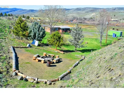 44011/43877 W Highway 26 Dayville OR 97825