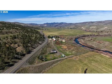 44011/43877 W Highway 26 Dayville OR 97825