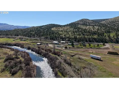 44011/43877 W Highway 26 Dayville OR 97825