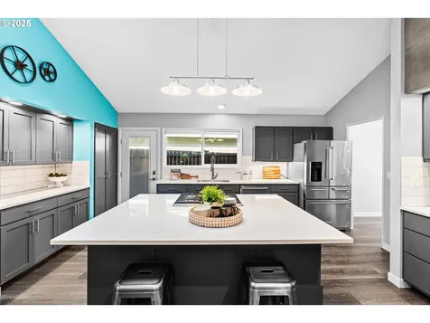 1910 SE 131st Avenue Vancouver WA 98683