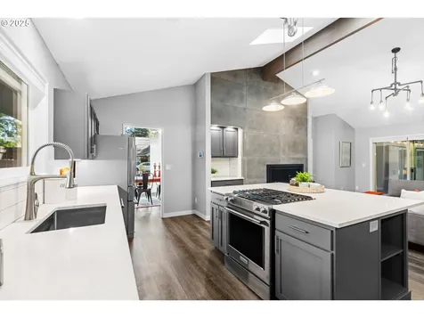 1910 SE 131st Avenue Vancouver WA 98683