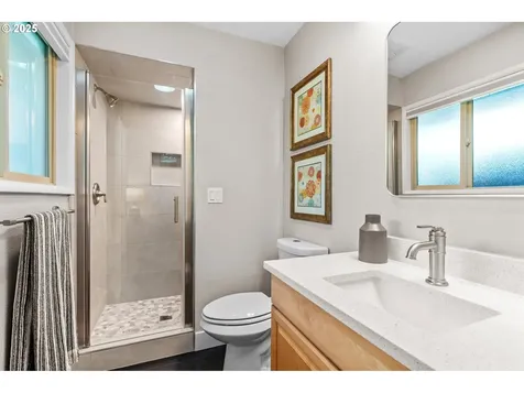 1910 SE 131st Avenue Vancouver WA 98683