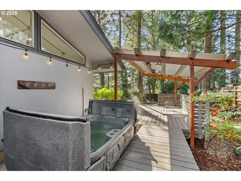1910 SE 131st Avenue Vancouver WA 98683