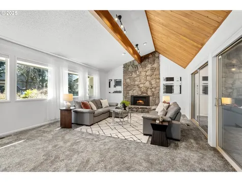 1910 SE 131st Avenue Vancouver WA 98683