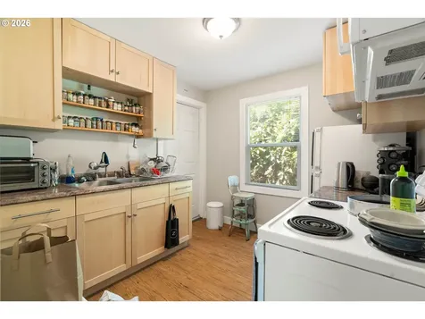 7245 NE Prescott Street Portland OR 97218