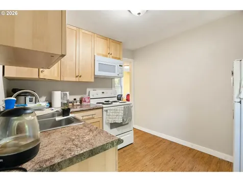7245 NE Prescott Street Portland OR 97218