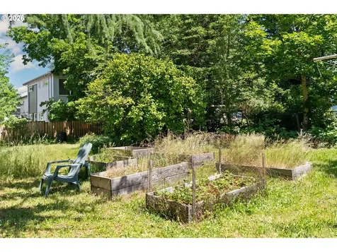7245 NE Prescott Street Portland OR 97218