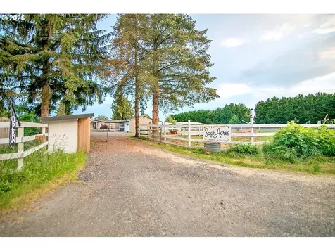 11845 School Land Road SW Rochester WA 98579