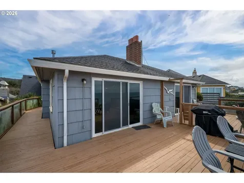 3063 SW Anchor Avenue Lincoln City OR 97367