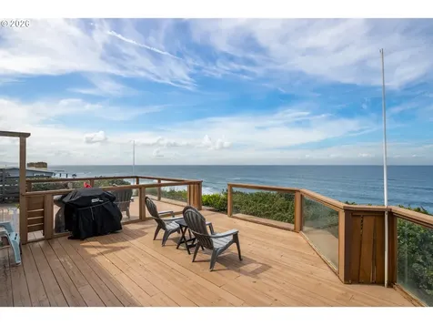 3063 SW Anchor Avenue Lincoln City OR 97367