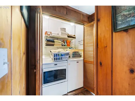 3063 SW Anchor Avenue Lincoln City OR 97367