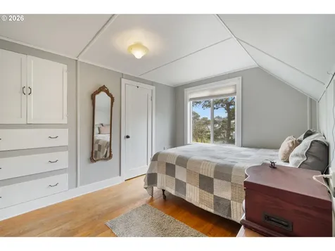3063 SW Anchor Avenue Lincoln City OR 97367