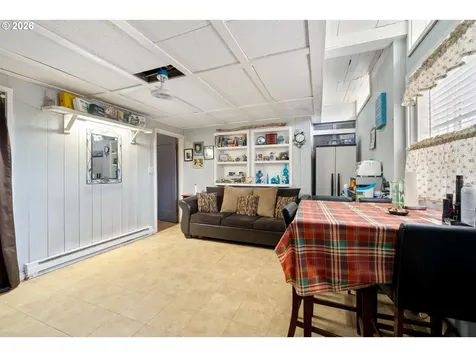 3063 SW Anchor Avenue Lincoln City OR 97367