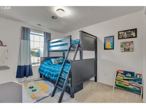 19777 Castleberry Loop Oregon City OR 97045