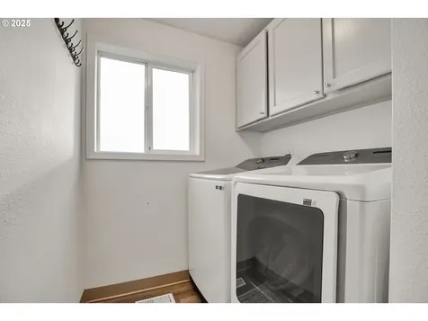 19777 Castleberry Loop Oregon City OR 97045