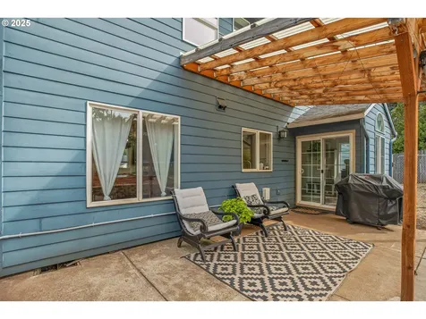 19777 Castleberry Loop Oregon City OR 97045