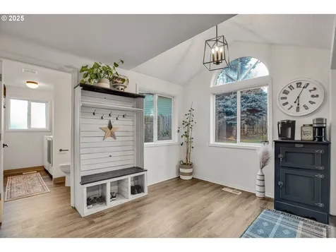 19777 Castleberry Loop Oregon City OR 97045