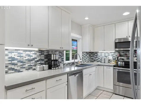 615 Meadow View Road Forest Grove OR 97116