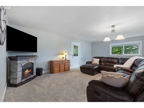 615 Meadow View Road Forest Grove OR 97116