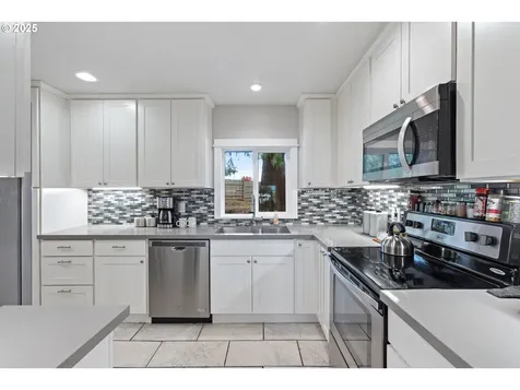 615 Meadow View Road Forest Grove OR 97116