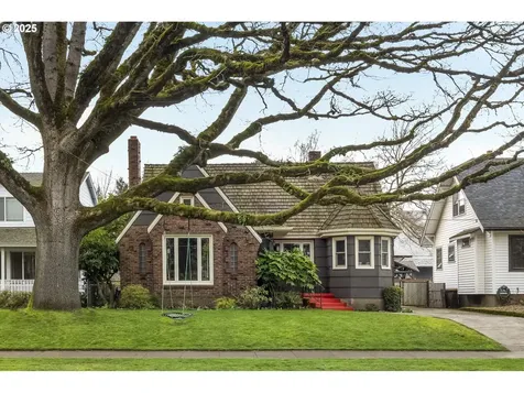 7540 N Chautauqua Boulevard Portland OR 97217