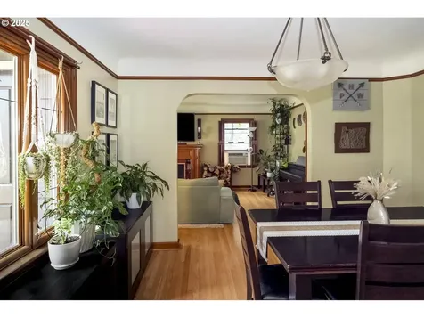 7540 N Chautauqua Boulevard Portland OR 97217