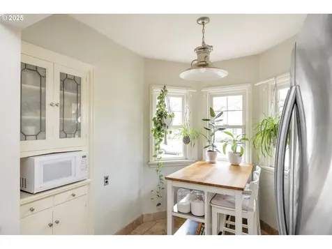 7540 N Chautauqua Boulevard Portland OR 97217