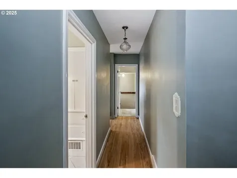 7540 N Chautauqua Boulevard Portland OR 97217