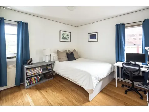 7540 N Chautauqua Boulevard Portland OR 97217