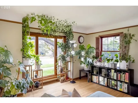 7540 N Chautauqua Boulevard Portland OR 97217