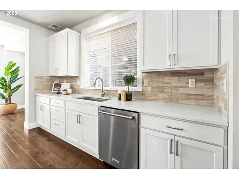 12260 NW Fernleaf Lane Portland OR 97229