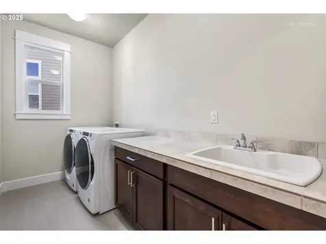 12260 NW Fernleaf Lane Portland OR 97229