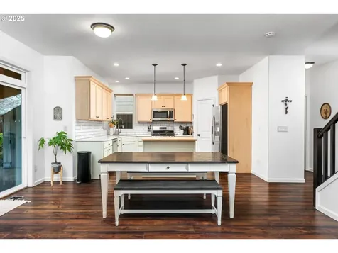 1024 Hartford Drive Forest Grove OR 97116
