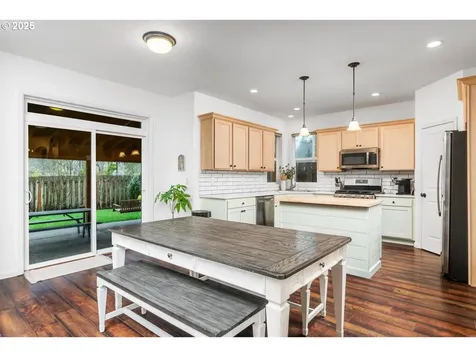 1024 Hartford Drive Forest Grove OR 97116