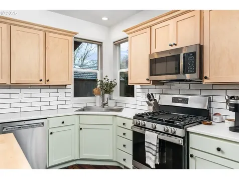 1024 Hartford Drive Forest Grove OR 97116