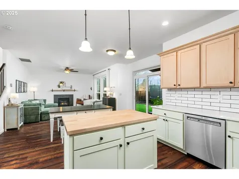 1024 Hartford Drive Forest Grove OR 97116