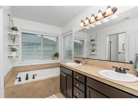 1024 Hartford Drive Forest Grove OR 97116
