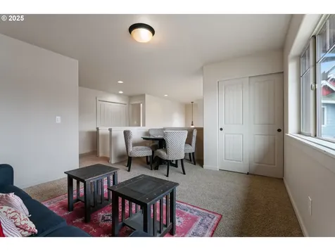 10415 NE 21st Court Vancouver WA 98686
