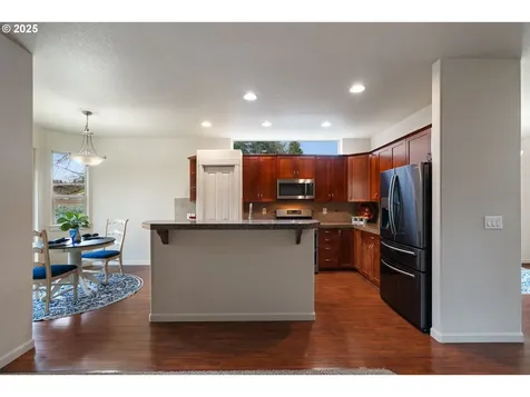 10415 NE 21st Court Vancouver WA 98686