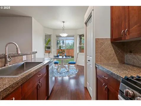 10415 NE 21st Court Vancouver WA 98686
