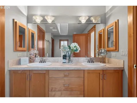 1142 NW Mayfield Road Portland OR 97229