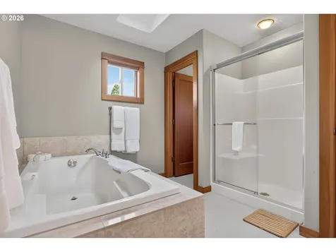 1142 NW Mayfield Road Portland OR 97229