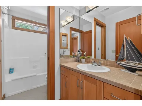 1142 NW Mayfield Road Portland OR 97229