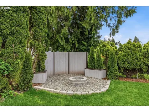 1116 N 3rd Avenue Kelso WA 98626