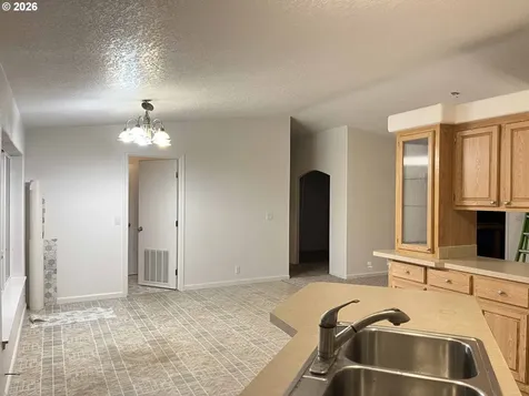 11211 Highway 36 Mapleton OR 97453