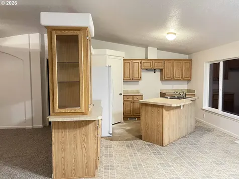 11211 Highway 36 Mapleton OR 97453