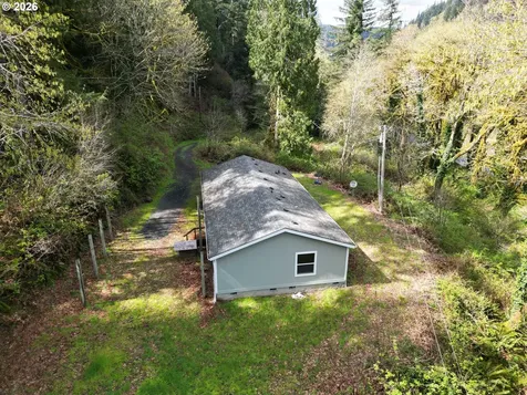 11211 Highway 36 Mapleton OR 97453