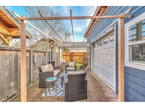 7604 N Chatham Avenue Portland OR 97217